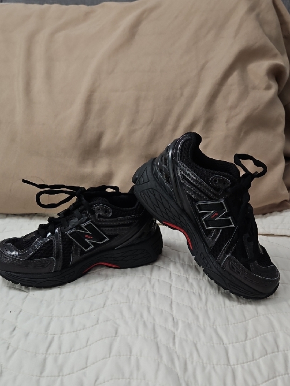New Balance 1906 Kids Black Sneakers - Picture 6 of 8